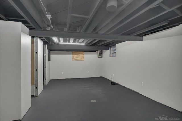 165 Washington Street, Mt Clemens, MI 48043