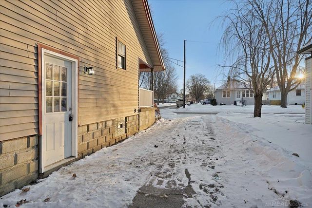 165 Washington Street, Mt Clemens, MI 48043