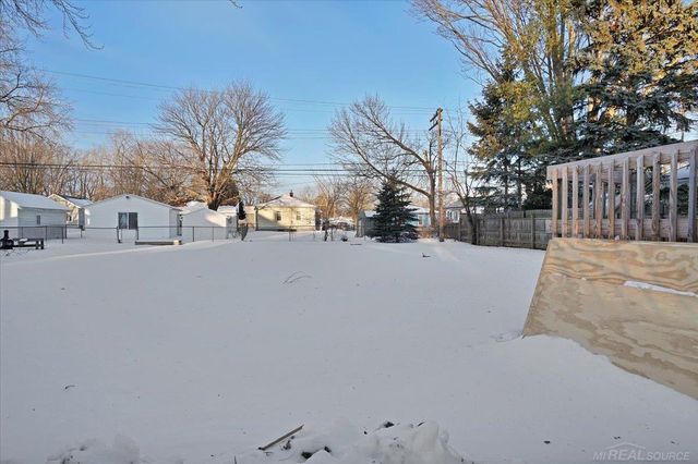 165 Washington Street, Mt Clemens, MI 48043