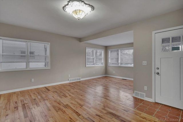 165 Washington Street, Mt Clemens, MI 48043