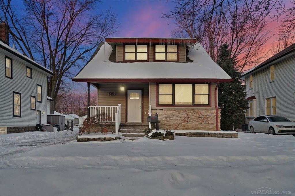165 Washington Street, Mt Clemens, MI 48043