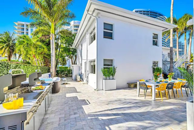 347 N Birch Road 1-9, Fort Lauderdale, FL 33304