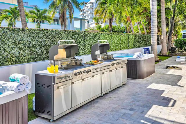 347 N Birch Road 1-9, Fort Lauderdale, FL 33304