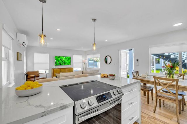 347 N Birch Road 1-9, Fort Lauderdale, FL 33304