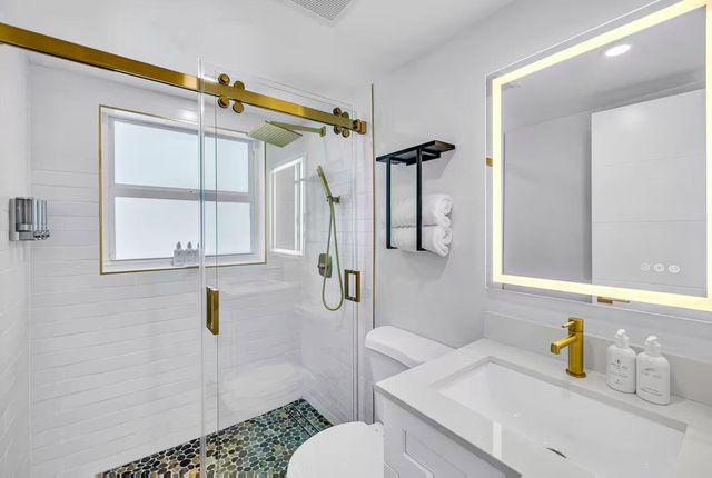 347 N Birch Road 1-9, Fort Lauderdale, FL 33304