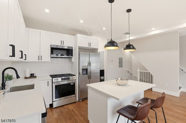 87 Semel Ave, Garfield City, NJ 07026