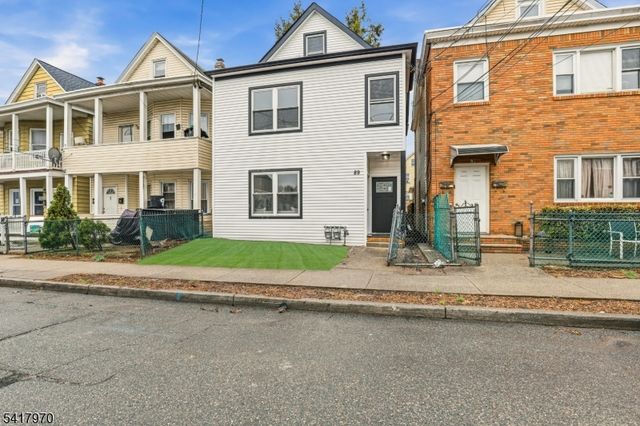 87 Semel Ave, Garfield City, NJ 07026