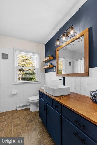 63 QUAKER HILLS RD, Lancaster, PA 17603