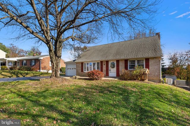 63 QUAKER HILLS RD, Lancaster, PA 17603