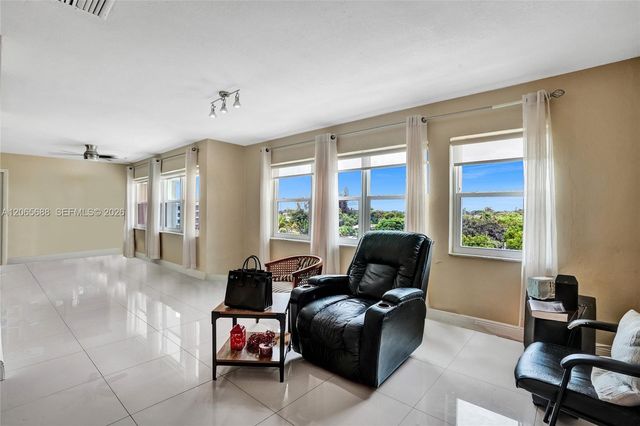 215 SE 3rd Avenue 501C, Hallandale Beach, FL 33009