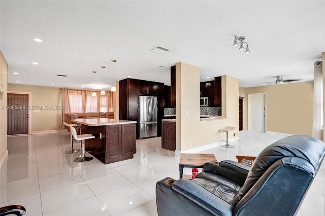 215 SE 3rd Avenue 501C, Hallandale Beach, FL 33009
