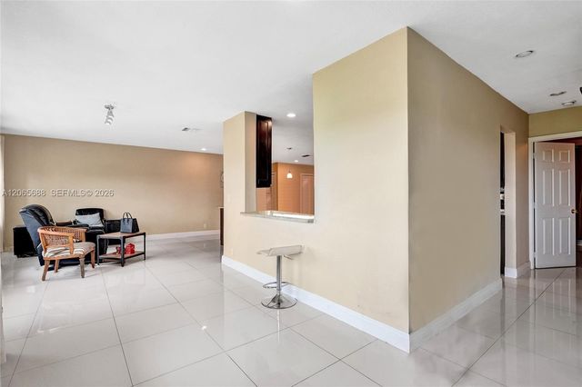 215 SE 3rd Avenue 501C, Hallandale Beach, FL 33009