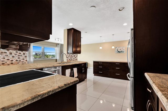 215 SE 3rd Avenue 501C, Hallandale Beach, FL 33009