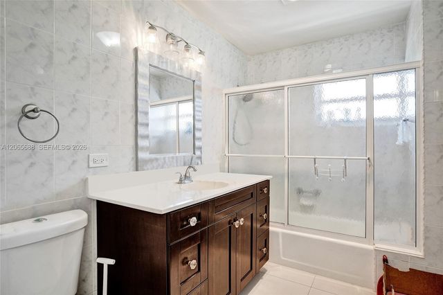 215 SE 3rd Avenue 501C, Hallandale Beach, FL 33009