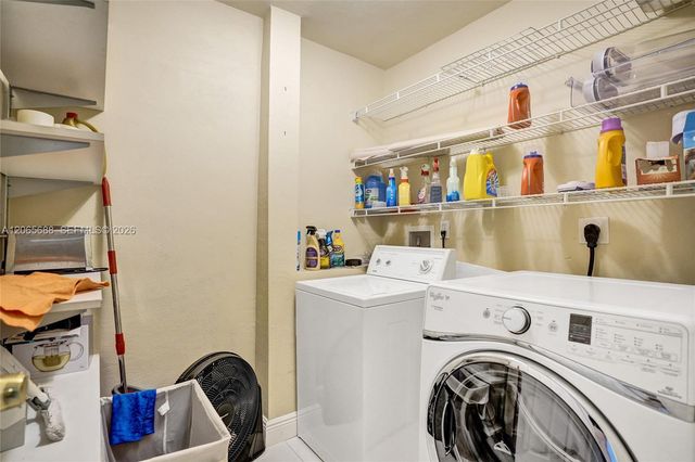 215 SE 3rd Avenue 501C, Hallandale Beach, FL 33009
