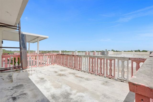215 SE 3rd Avenue 501C, Hallandale Beach, FL 33009