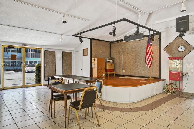 215 SE 3rd Avenue 501C, Hallandale Beach, FL 33009