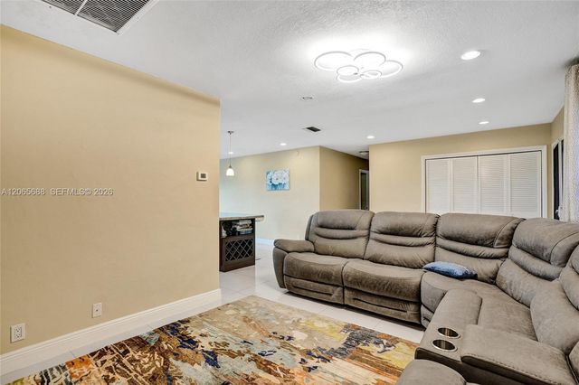 215 SE 3rd Avenue 501C, Hallandale Beach, FL 33009