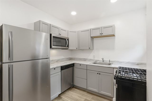 6438-6440 Jackson St, Highland Park, PA 15206