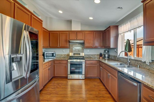 1093 Lambdin Street, Manteca, CA 95336