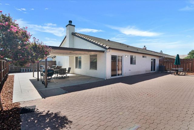 1093 Lambdin Street, Manteca, CA 95336
