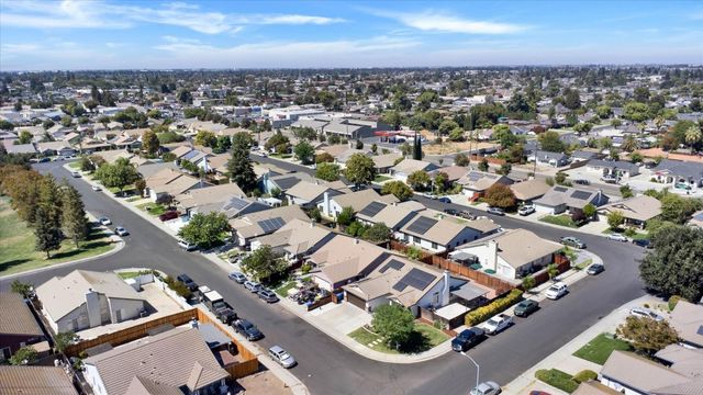 1093 Lambdin Street, Manteca, CA 95336