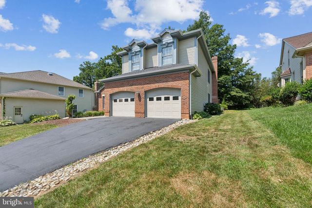 8410 COPPERLEAF CT, Fairfax Station, VA 22039