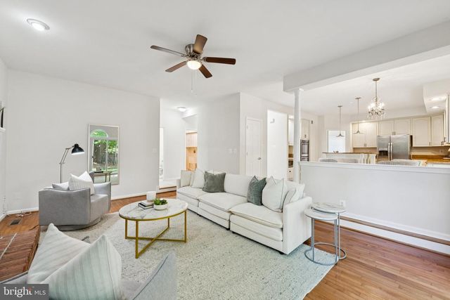 8410 COPPERLEAF CT, Fairfax Station, VA 22039