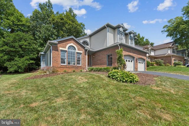 8410 COPPERLEAF CT, Fairfax Station, VA 22039
