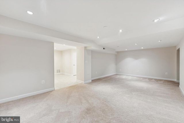 8410 COPPERLEAF CT, Fairfax Station, VA 22039