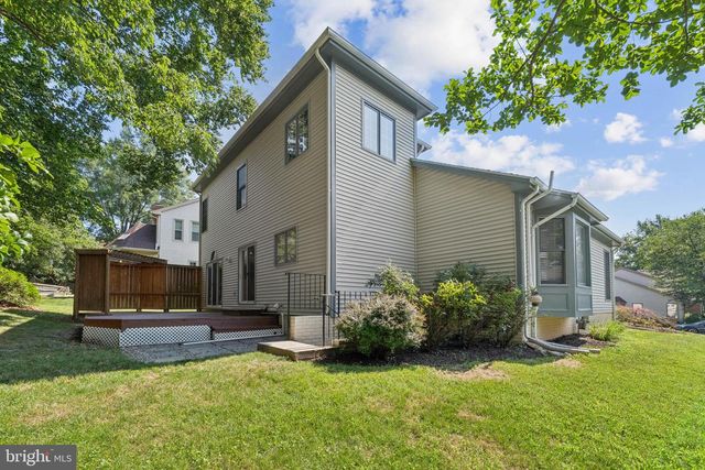8410 COPPERLEAF CT, Fairfax Station, VA 22039