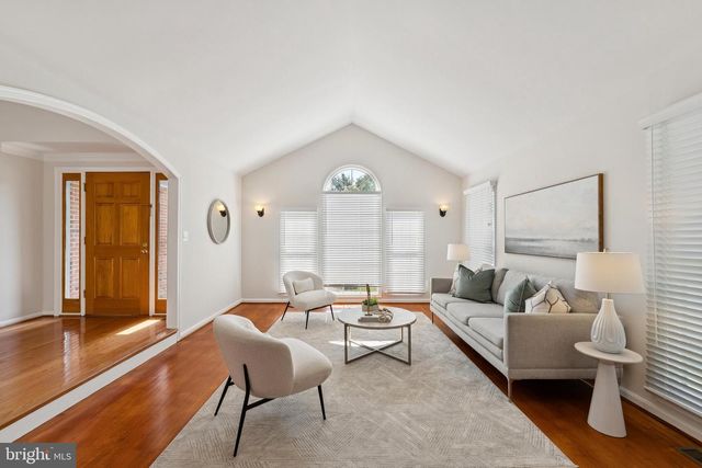 8410 COPPERLEAF CT, Fairfax Station, VA 22039
