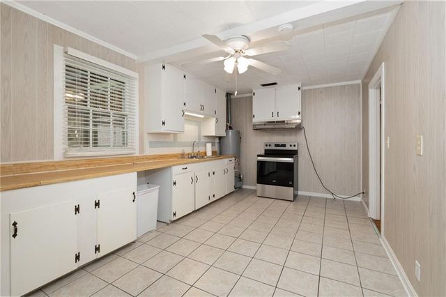 102 5th Street, Chickasaw, AL 36611