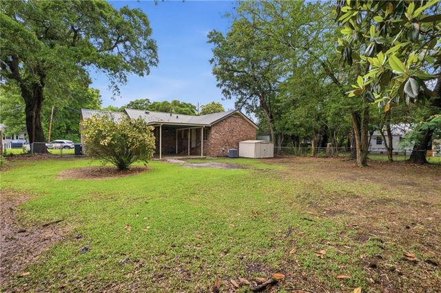 102 5th Street, Chickasaw, AL 36611