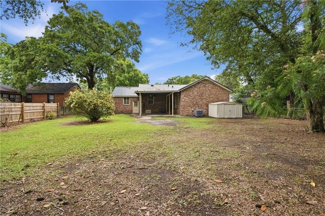 102 5th Street, Chickasaw, AL 36611