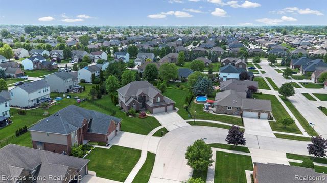 56713 Peach Tree Lane, Macomb, MI 48042
