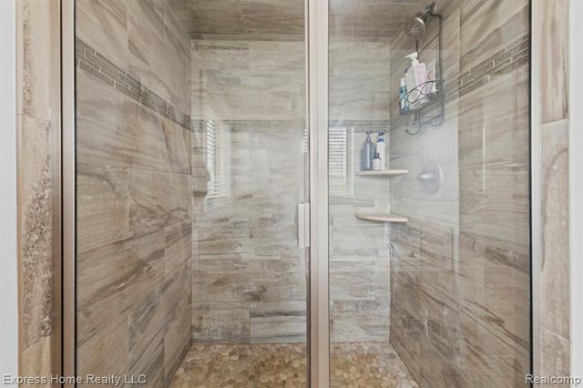 56713 Peach Tree Lane, Macomb, MI 48042