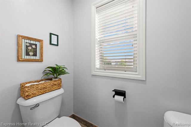 56713 Peach Tree Lane, Macomb, MI 48042