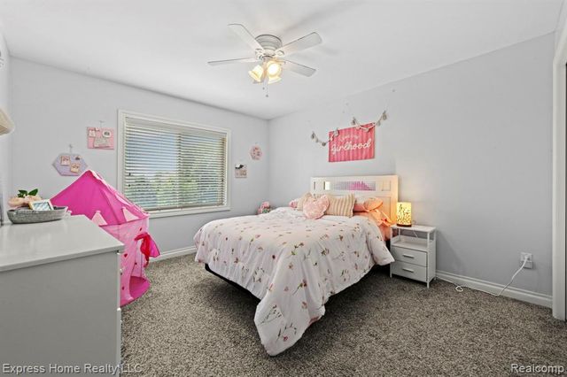 56713 Peach Tree Lane, Macomb, MI 48042