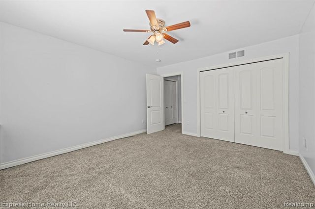 56713 Peach Tree Lane, Macomb, MI 48042