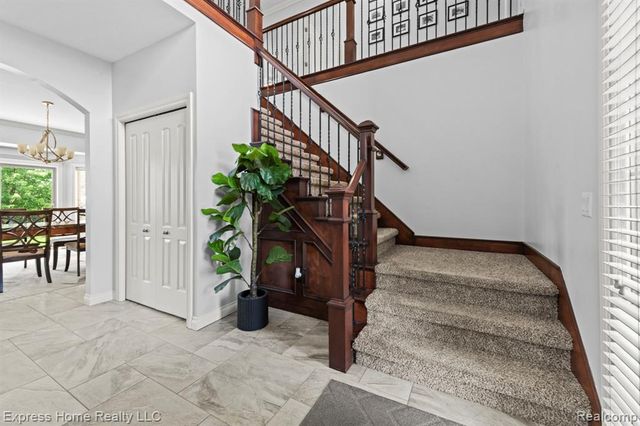 56713 Peach Tree Lane, Macomb, MI 48042
