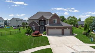 56713 Peach Tree Lane, Macomb, MI 48042