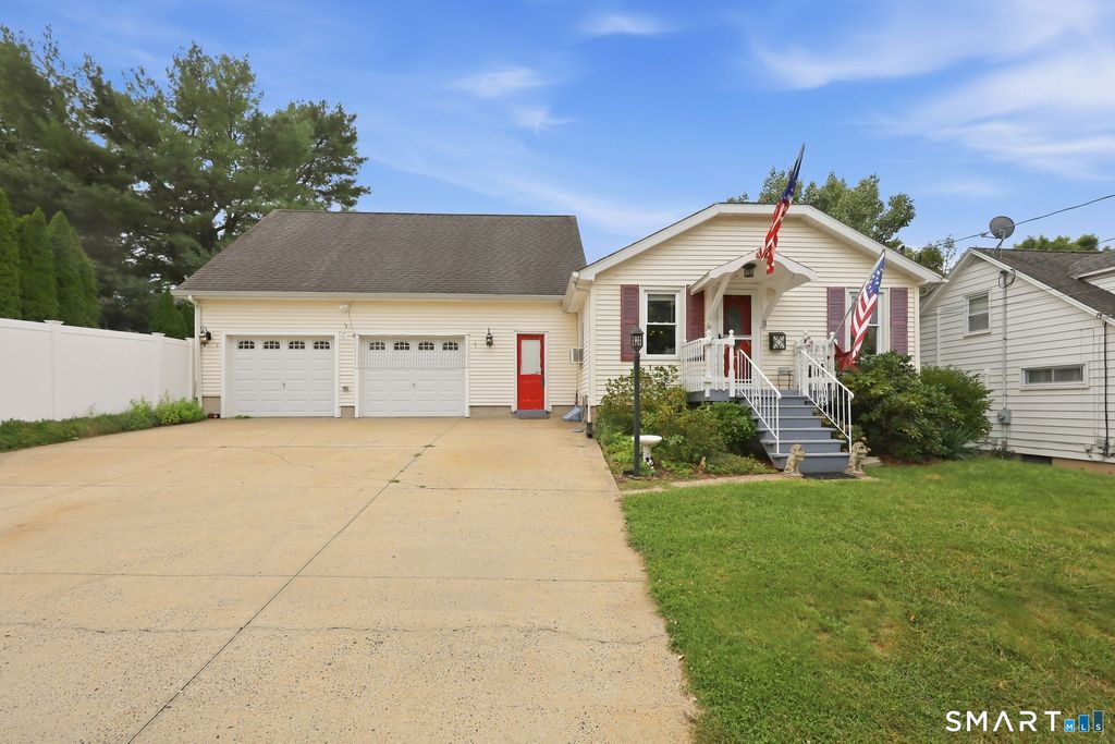 11 Union Street, Wallingford, CT 06492