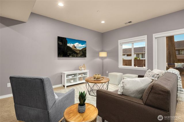 20213 126th Avenue NE, Bothell, WA 98011