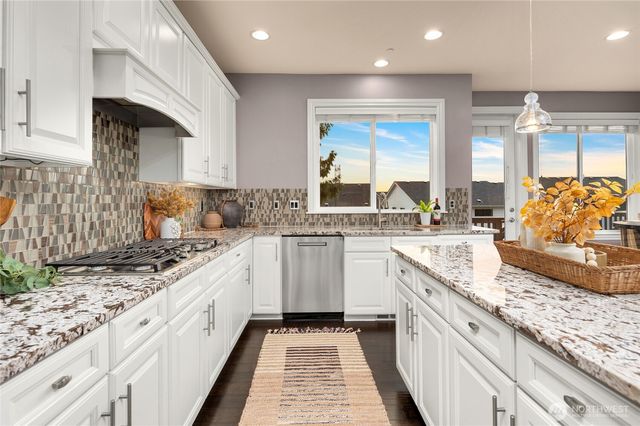 20213 126th Avenue NE, Bothell, WA 98011