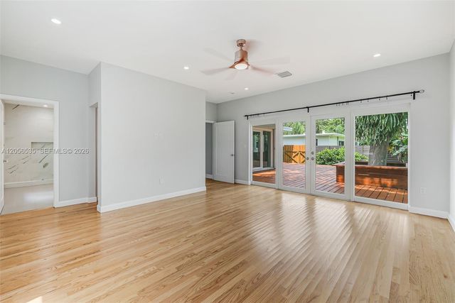 1012 NE 116th St, Biscayne Park, FL 33161