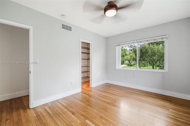 1012 NE 116th St, Biscayne Park, FL 33161