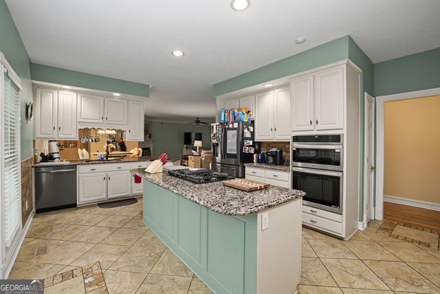 2800 S Highway 16, Carrollton, GA 30116