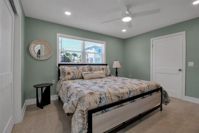 713 SAINT JUDES DRIVE S 1, Longboat Key, FL 34228