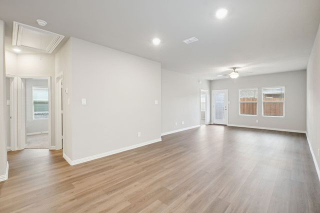 957 Dayflower Court, Lavon, TX 75166